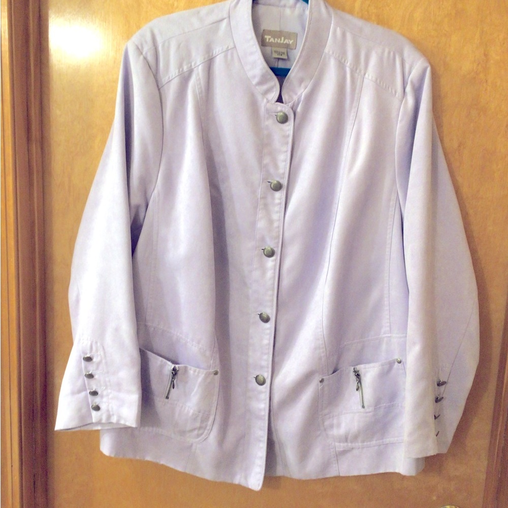 Lavender jacket. Tan jay. 22 W